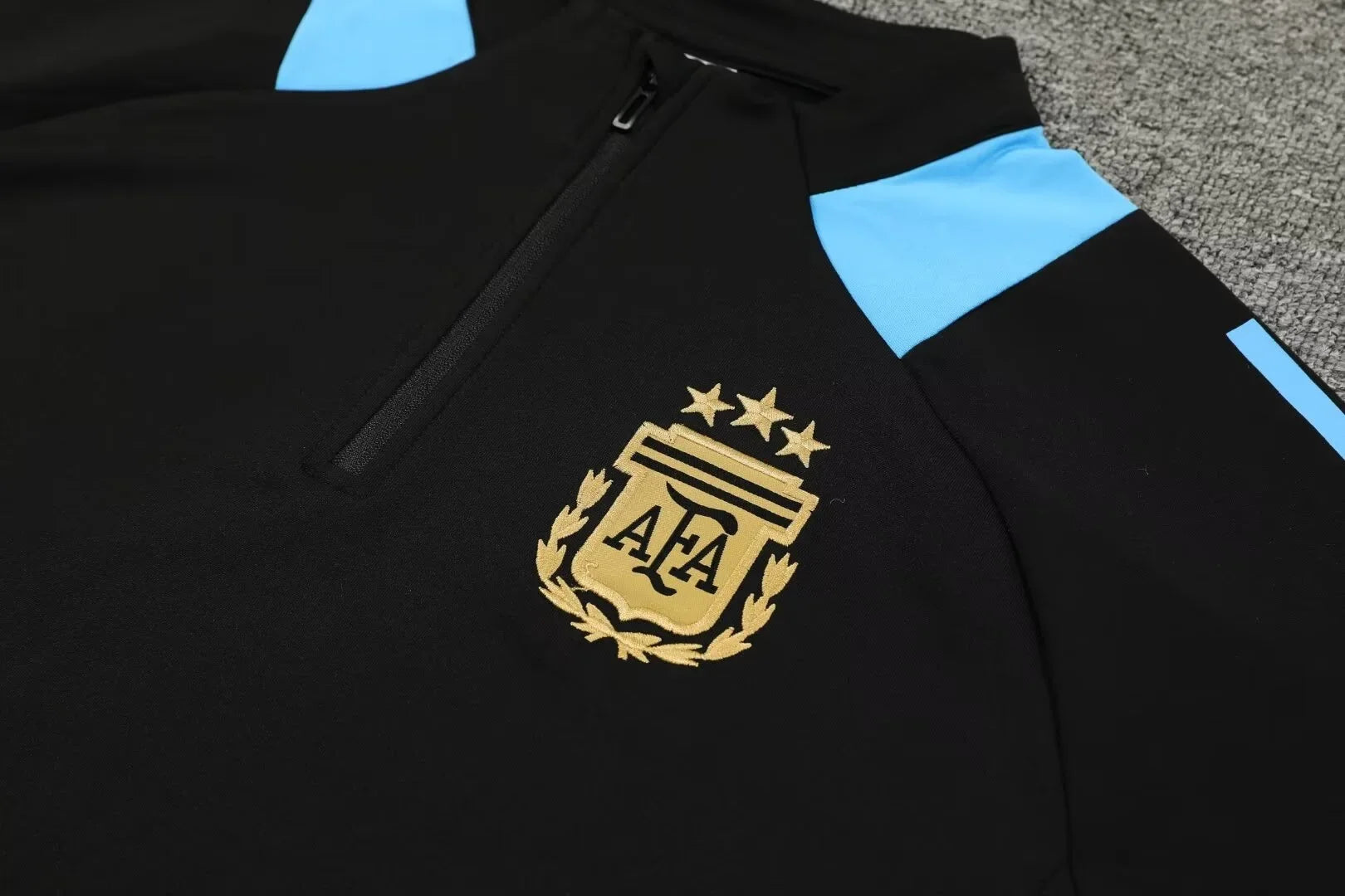 Adult Football Match Training Uniform Set Half Zip Long Sleeve L-4XL Sizes Argentina Style Sportswear Team Kit Customizable