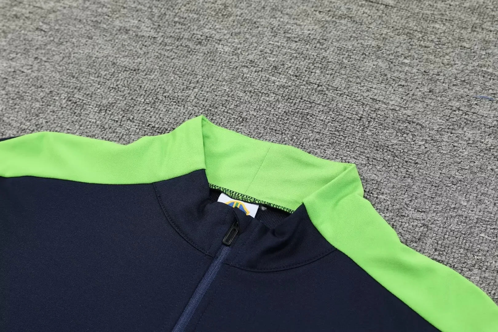 Adult Football Competition Training Uniform Set Half Zip Long Sleeve L-4XL Size Sports Wear Team Customization Kit