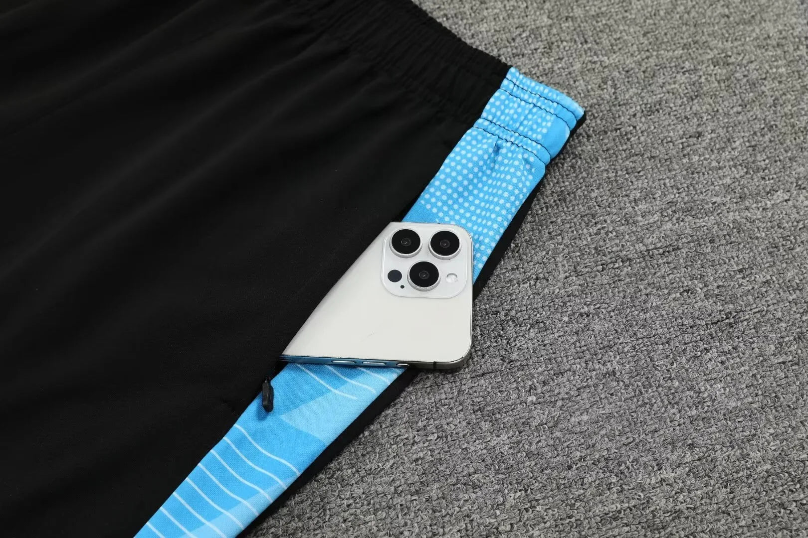 Adult Football Match Training Uniform Set Half Zip Long Sleeve L-4XL Sizes Argentina Style Sportswear Team Kit Customizable